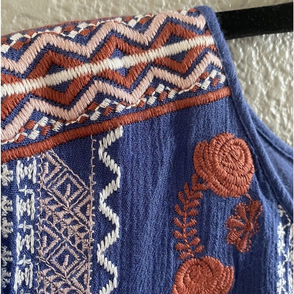 Francesca’s Blue Rain Embroidered Boho Dress Navy Blue Medium Like New - Picture 6 of 14